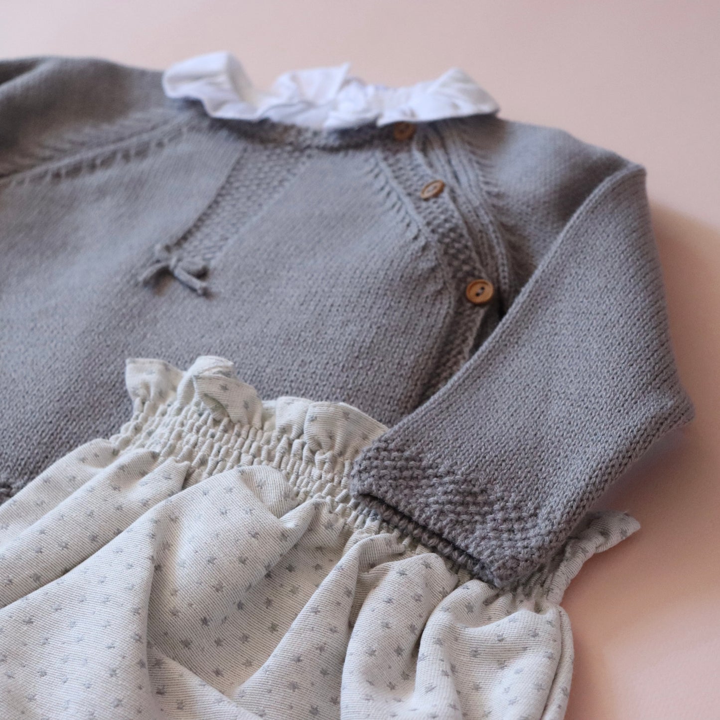 Conjunto Lazo Gris