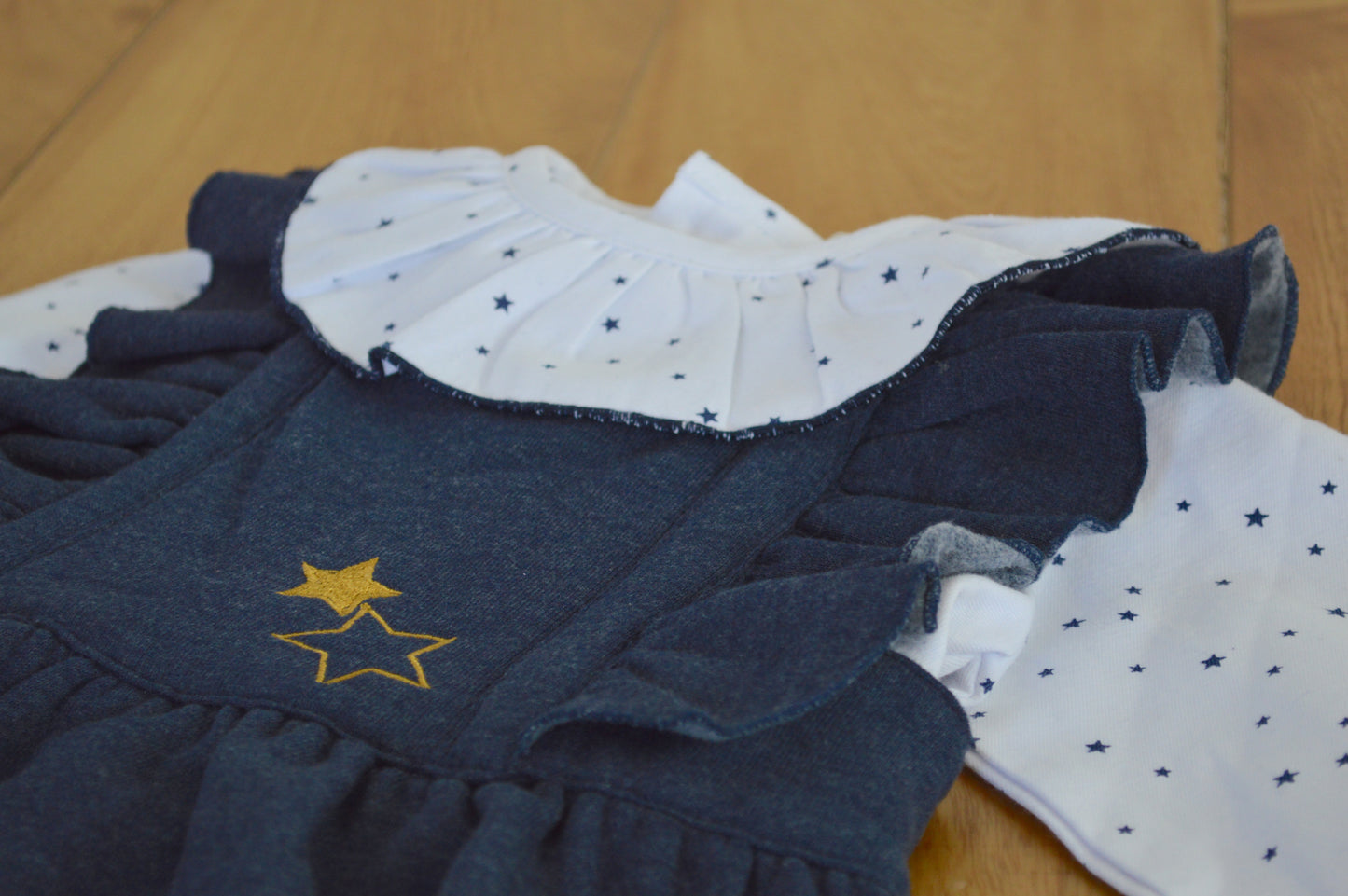 Conjunto Jr niña estrellas azules