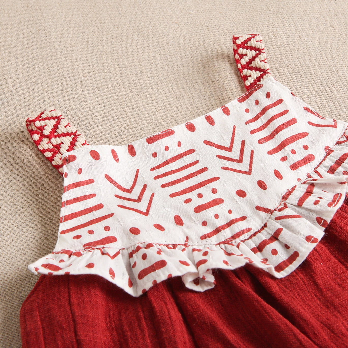 Vestido bebé niña rojo étnico