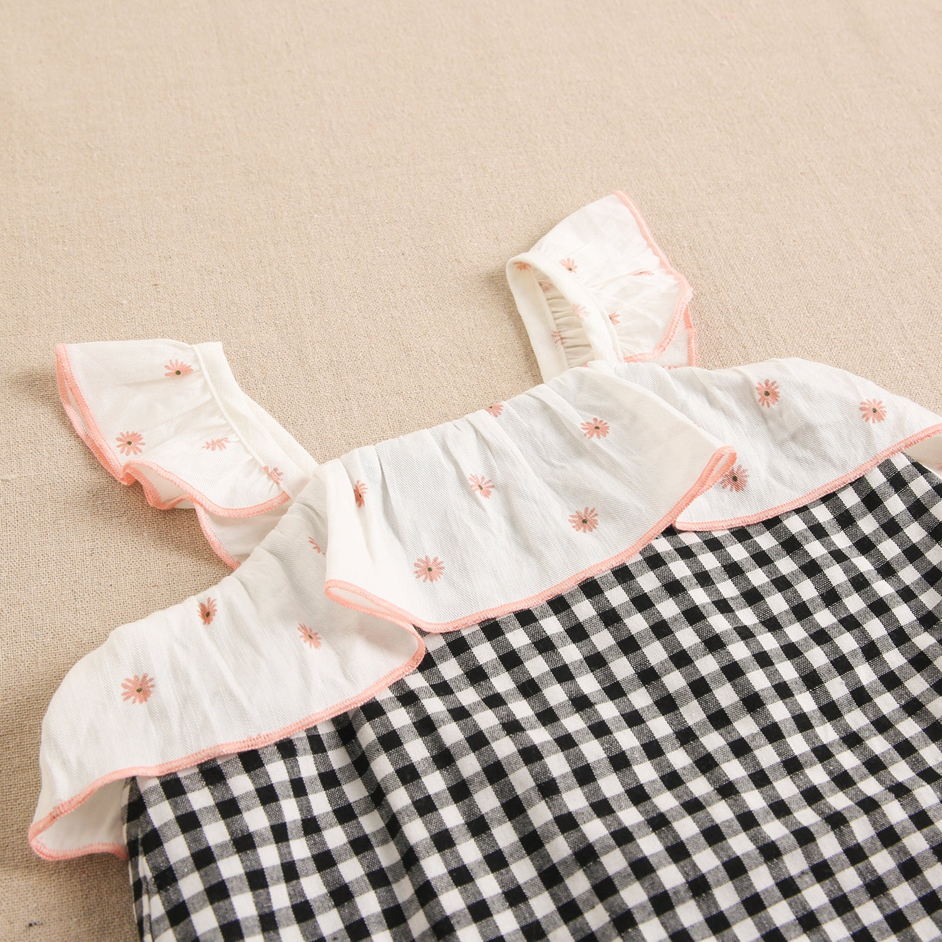 Vestido bebé niña margaritas