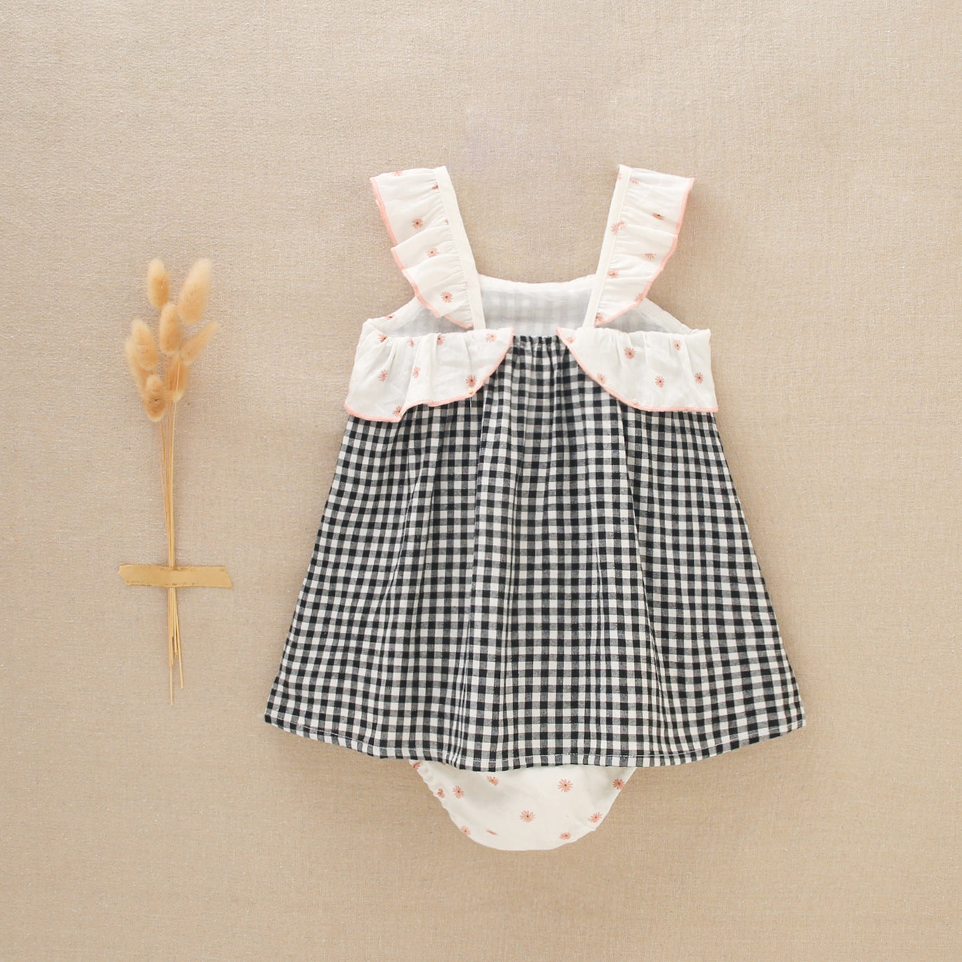 Vestido bebé niña margaritas